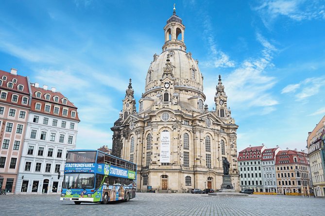 Big city tour hop on hop off 22 stops - What the ride feels like: clean buses, friendly drivers, and scenic momentum