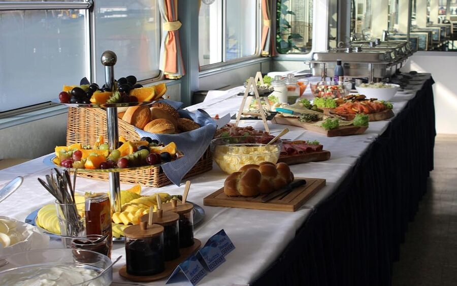 Biggesee: Boat Tour with All-inclusive cake buffet - Who this cruise fits best, and how to pair it with Biggeblick