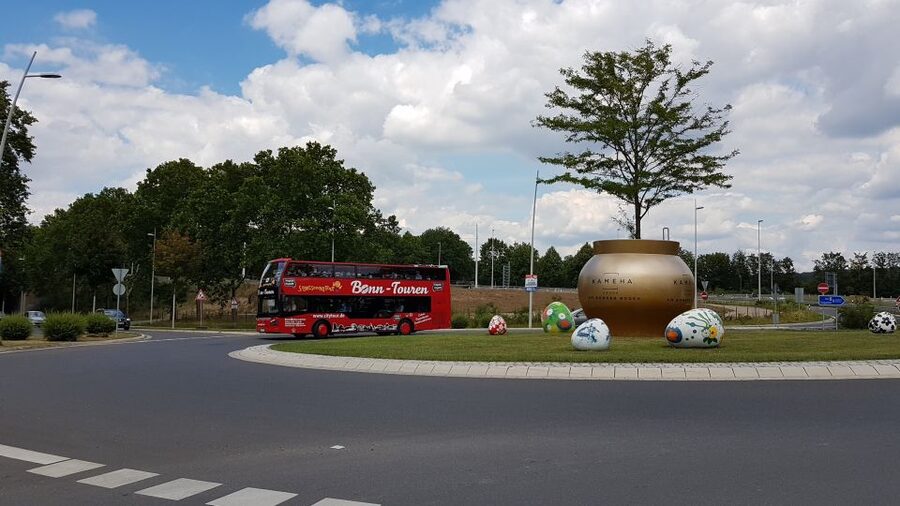 Bonn: 24-Hour Hop-On Hop-Off Sightseeing Bus Ticket - Budapester Straße Start Point, Plus Bonner Minster and Nussallee