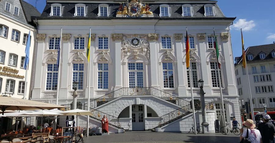 Bonn: Private City Highlights Walking Tour - Beethoven Monument and the Beethovendenkmal story thread