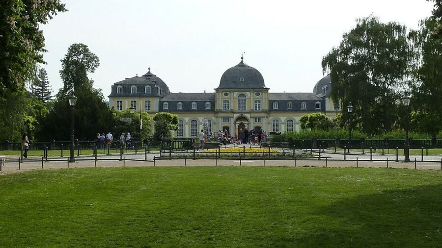 Bonn: Private Guided Walking Tour - Sieben Mountains and Rhine Views: Small Stops That Add Up