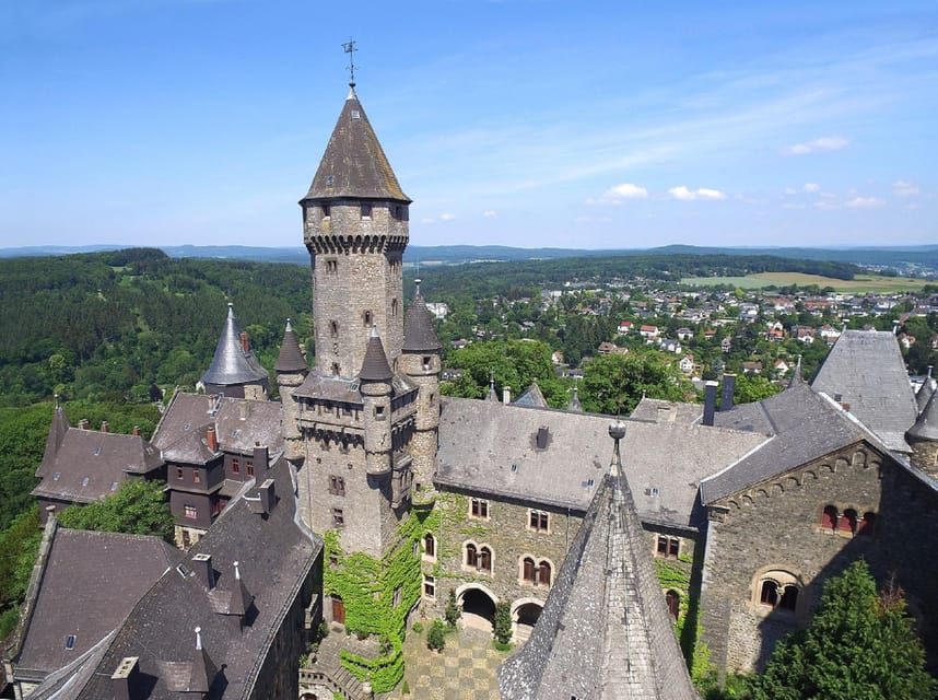Braunfels: Guided Tour of the Fairytale Castle Braunfels - 14 Furnished Rooms With Paintings, Vases, Tapestries, and Furniture