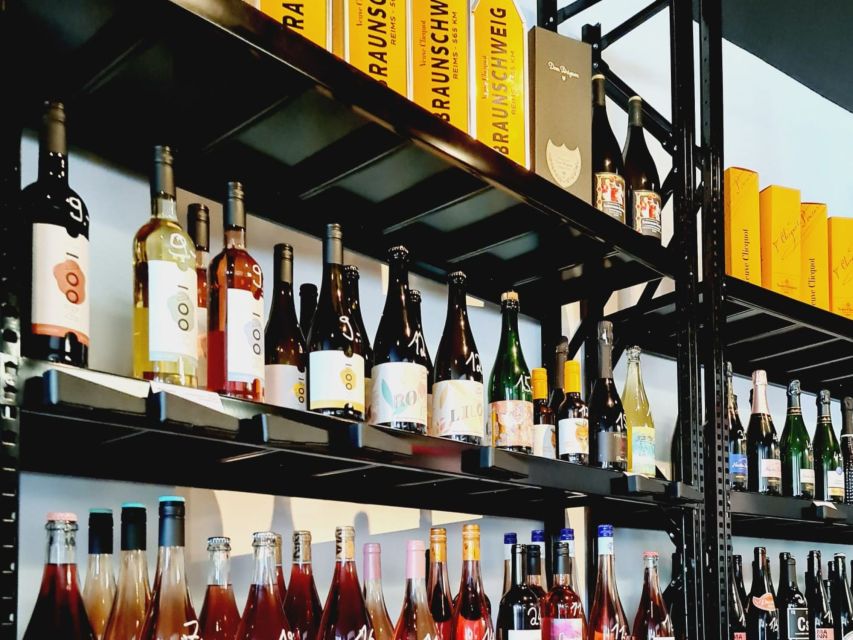 Braunschweig: Guided Walking Tour with Food Tastings - Key highlights at a glance