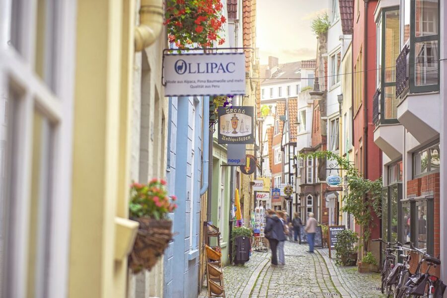 Bremen: City Center Guided Walking Tour - Who Should Book This Walk, and Who Might Skip It