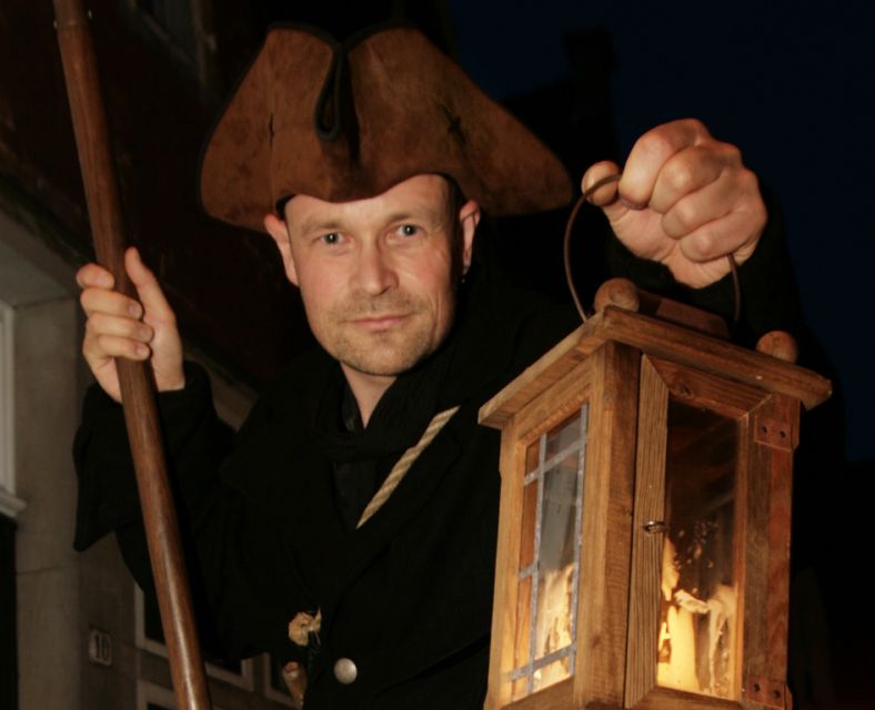 Bremen: Night Watchman Guided Tour for Children (in German) - Who should book this Bremen night watchman tour