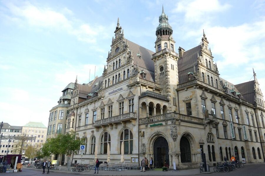 Bremen: Outdoor Escape Game in the Old Town - Starting at Martinistraße and Langenstraße, in Front of the Pressehaus