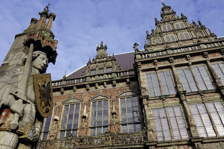 Bremen: Public Tour of the Town Hall in English - Stepping inside the Rathaus: what the guide actually points out