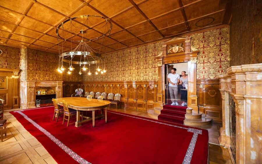 Bremen: Public Tour of the Town Hall in English - Where to meet near the cathedral, and how to get in without stress