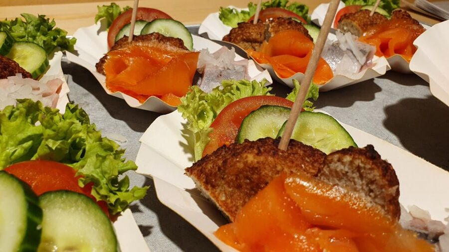 Bremerhaven: Fish Bite Guided Walking Tour - Key highlights you can plan around