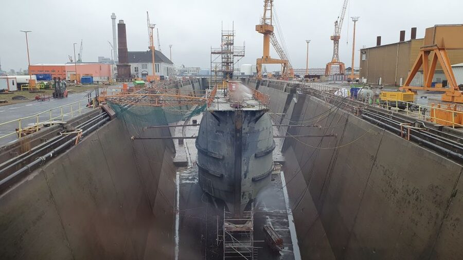 Bremerhaven: Harbor Bus Tour - Havenwelten Harbor Worlds: seeing operations, not just scenery