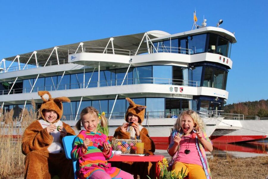 Brombachsee: Ship Tour on the Trimaran "MS Brombachsee" - Weather, sunlight, and what to bring