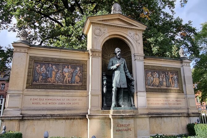 Charité Hospital Walking Tour: Exploring Berlin’s Medical History - Stop 5: Charité Campus Mitte, Red-Brick Neogothic Buildings and WWII Choices