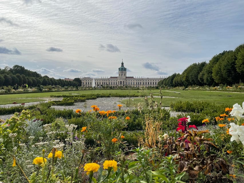 Charlottenburg Palace with an excursion to Potsdam - Your Potsdam hour: eat, take photos, and use the Dutch Quarter