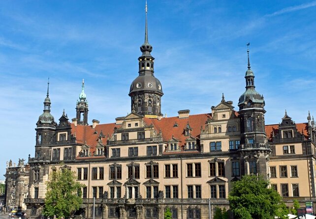 City tour and castle tour with green vaults, parade rooms and much more - A prince-focused day through Dresden, from Neumarkt to the Green Vault