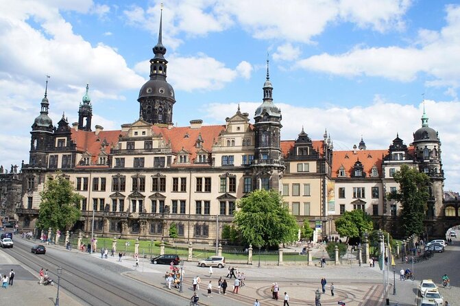City Tour and Guided Tour in the New Green Vault - Program C - The Festive - Key points before you plan your Dresden day