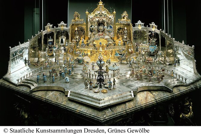 City Tour and Guided Tour in the New Green Vault - Program C - The Festive - Stop 2: Neumarkt and the rebuilt historic center