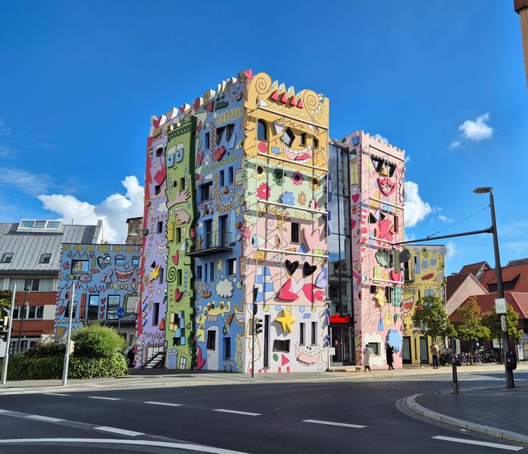 City tour Braunschweig: diverse and full of surprises. - Magniviertel and the Happy Rizzi House, a playful opener