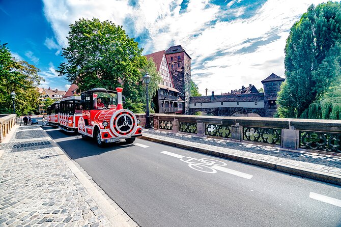 City tour through Nuremberg with the little train - Christmas tour - The route: city walls and castle-area views by little train