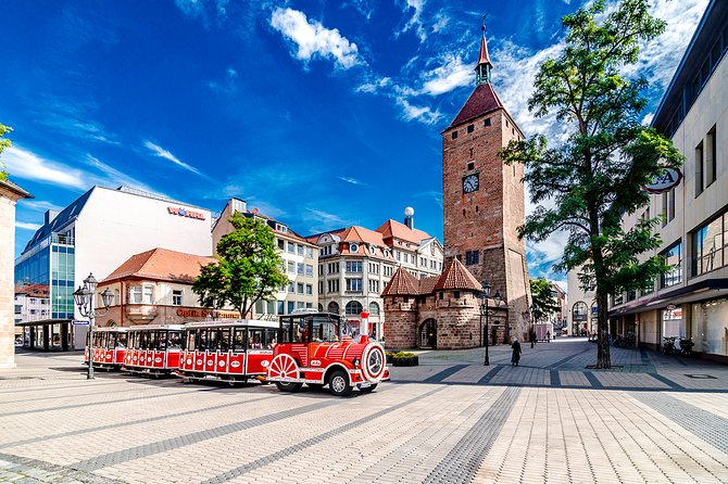 City tour through Nuremberg with the little train - Christmas tour - Practical logistics that keep the tour stress low
