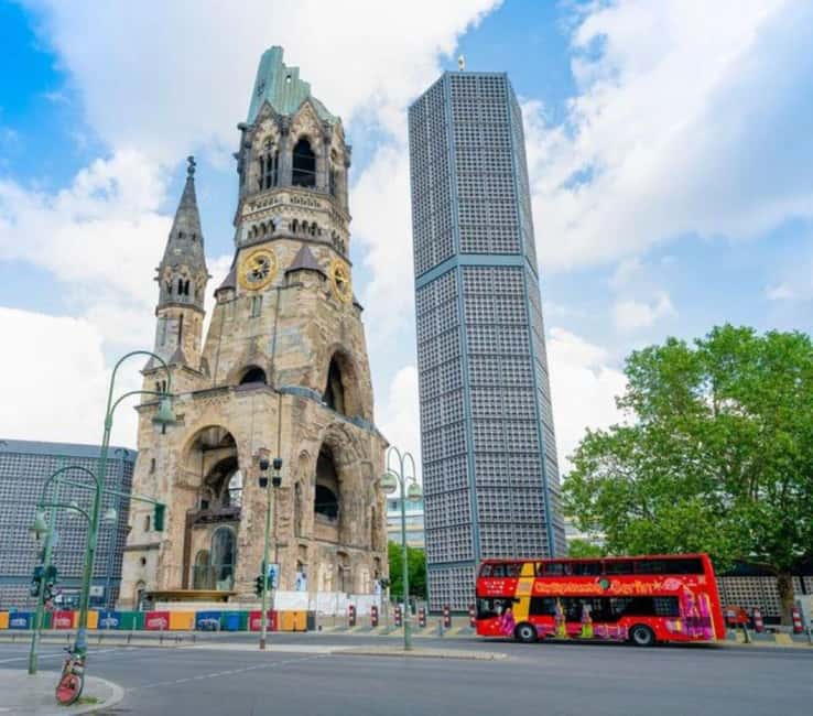 CitySightseeing Berlin HOHO Bus- All Lines (A+B) & Boat Tour - Trendy East Berlin and Wall B-Tour: the tighter loop for the East side