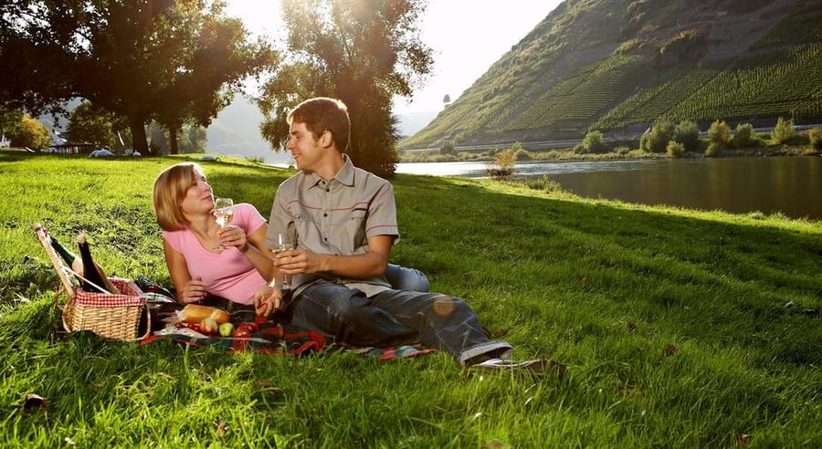 Cochem: Bike and Boat Tour with Picnic and Wine Tasting - Beilstein boat time: 1 hour cruising back to Cochem