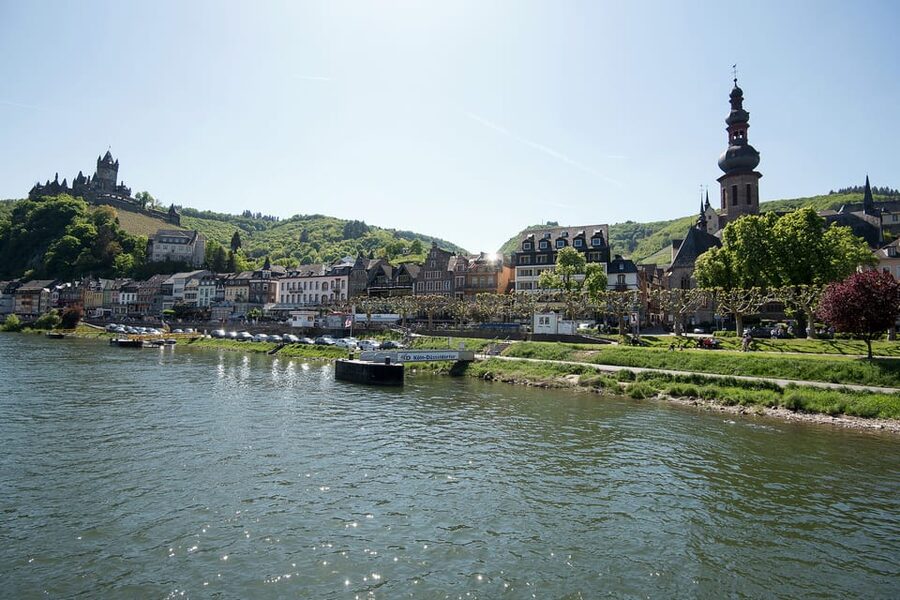 Cochem: KD Panoramic Evening Cruise on the Moselle River - Wine and onboard drinks: how to plan for a $30 ticket that lasts 2 hours