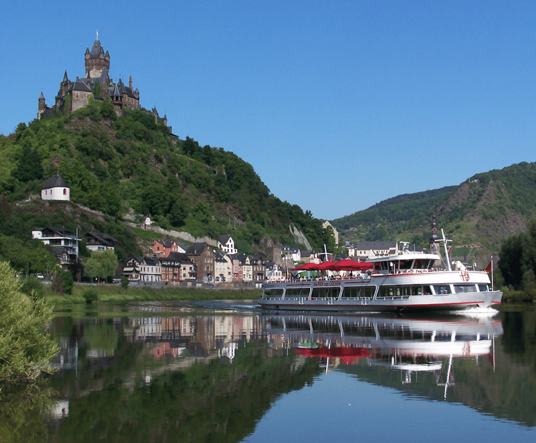 Cochem, Moselle: Castle, boat and wine tour - Wine and sparkling wine cellar: what self-tasting really means