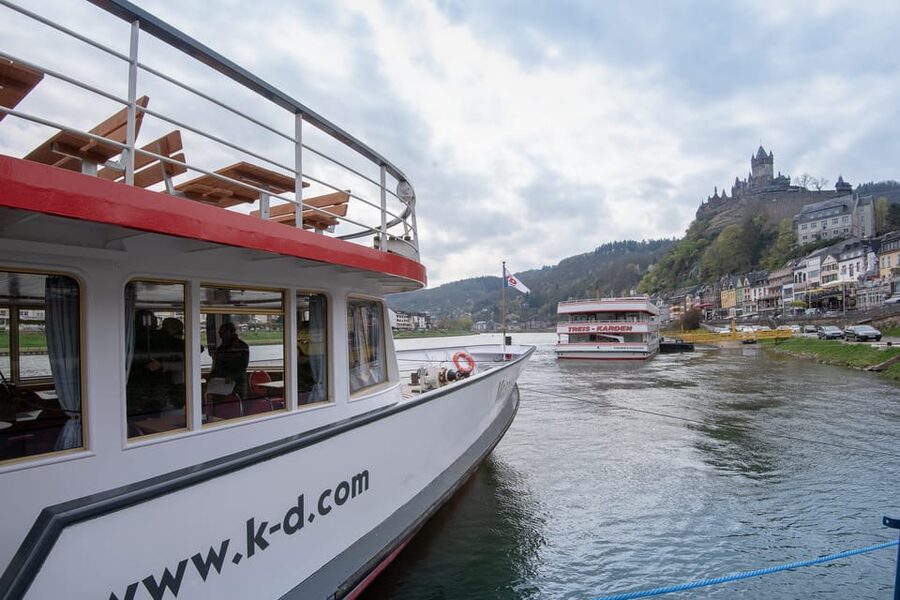 Cochem: Panoramic Cruise on the Moselle River - Onboard comfort, space for photos, and how to choose your spot
