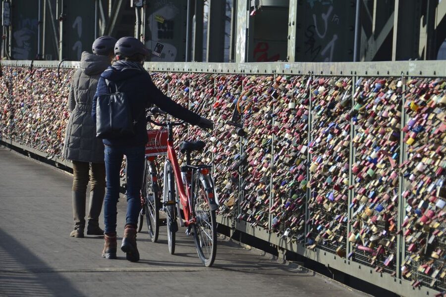Cologne: 3-Hour Guided Bike Tour - Hohenzollern Bridge photo stop: the cathedral-in-frame moment