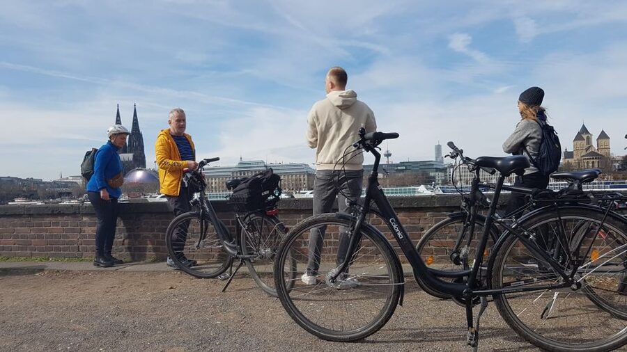 Cologne: 3-Hour Guided Bike Tour - Rhine River ride time: the calm between the heavy hitters