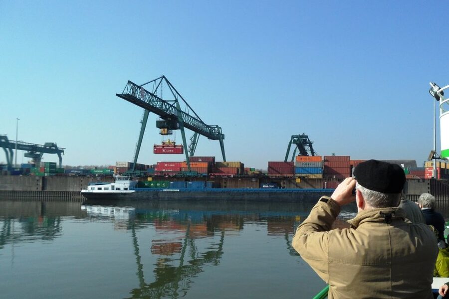 Cologne: 3-Hour Harbor Tour Cruise - Where to Meet: Konrad-Adenauer-Ufer, Pier 10