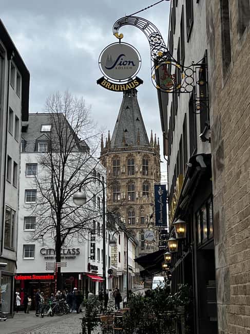 Cologne: Brewery Tour with Beer Tasting and Halven Hahn - Where the Cologne brewery tour starts and how it feels on foot