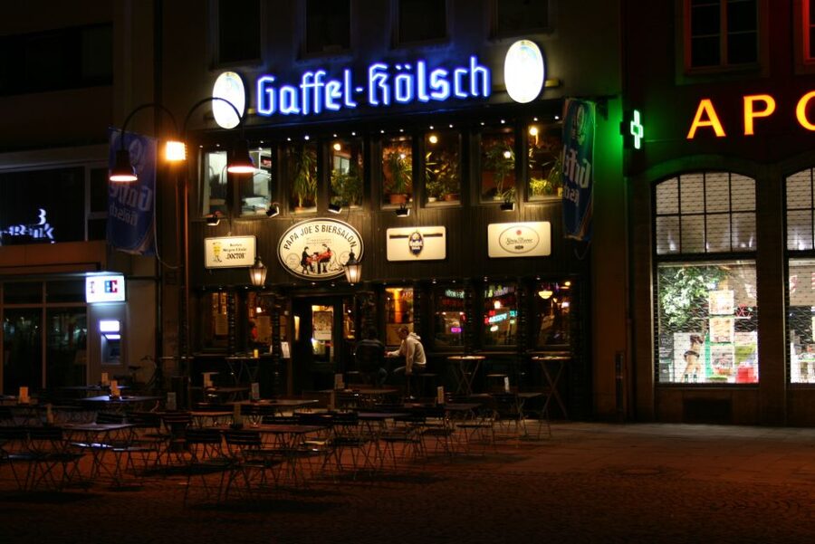 Cologne: Brewery Tour with Beer Tasting and Halven Hahn - Practical tips so you enjoy the tour start to finish