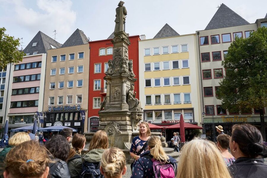Cologne Cathedral and Old Town Tour with 1 Kölsch - Roman Cologne: from the city wall to the northern gate
