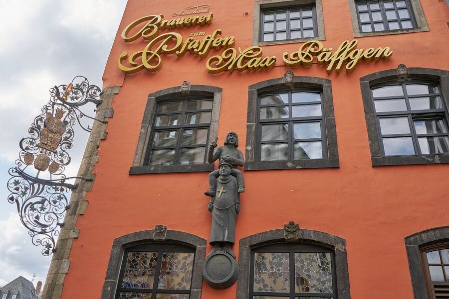 Cologne Cathedral and Old Town Tour with 1 Kölsch - Who should book this tour, and who might skip it