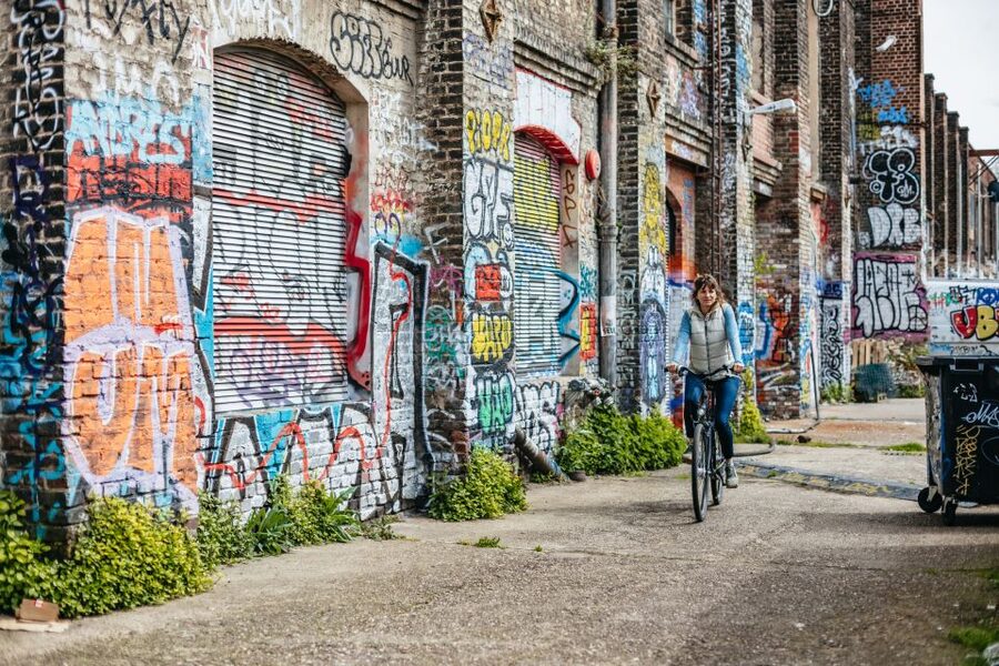 Cologne: Ehrenfeld Street Art Bike Tour - A café break that doesn’t interrupt the flow