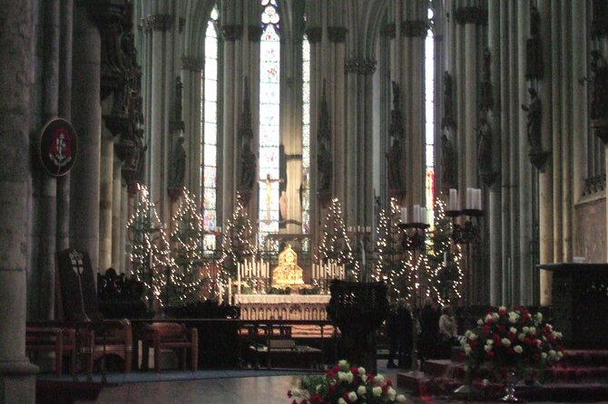 Cologne Highlights Walking Tour with your Private Tour Guide 3 h - Gross St. Martin and Fischmarkt: quick old-town texture