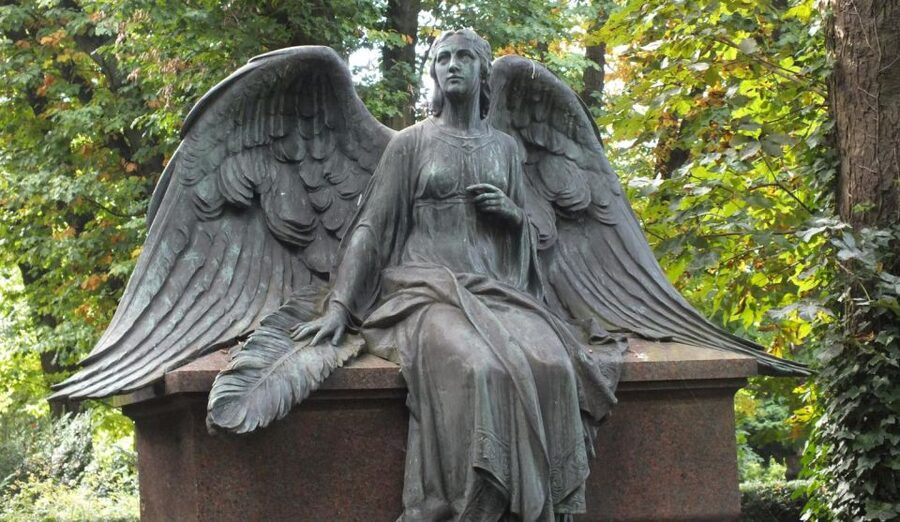 Cologne: Melaten Cemetery Life, Love and Death Tour - Finding Meaning in Love, Death, and Life