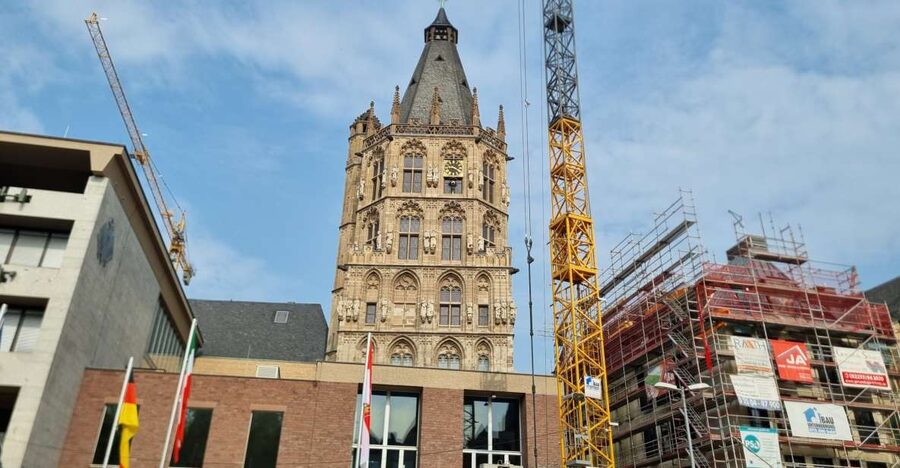 Cologne: Old City Guided Walking Tour - A smart way to read 2,000 years of Cologne in 90 minutes
