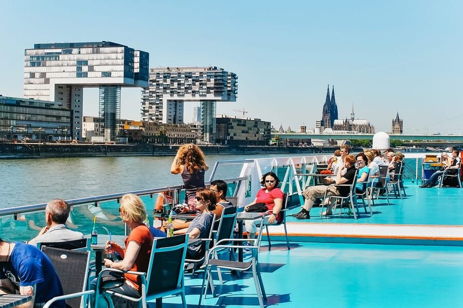 Cologne: Panoramic City Cruise - Audio commentary that you can actually understand