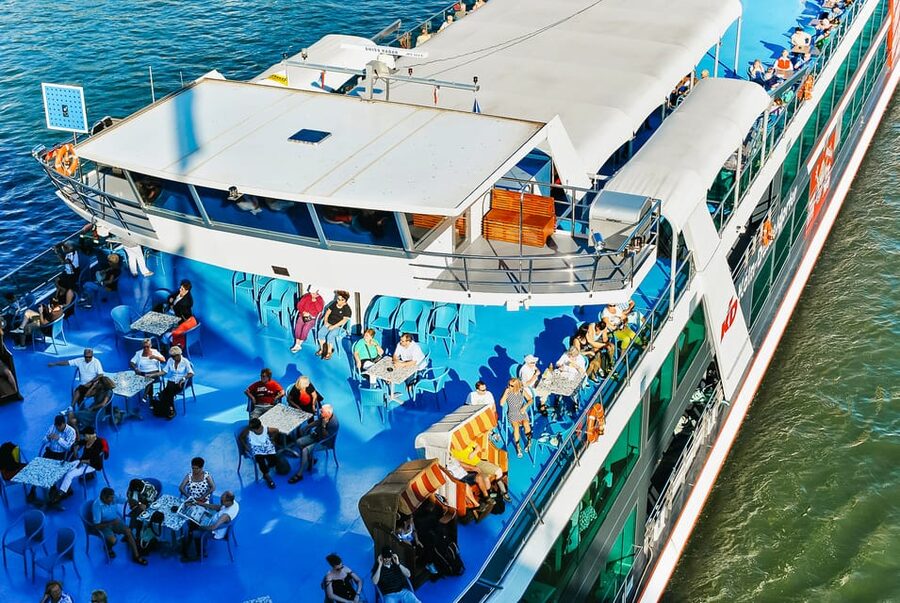 Cologne: Panoramic City Cruise - The onboard bar: drinks and snacks at your pace