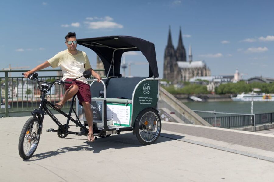 Cologne: Private Rickshaw Tour - Farina Duftmuseum: the Eau de Cologne origin story