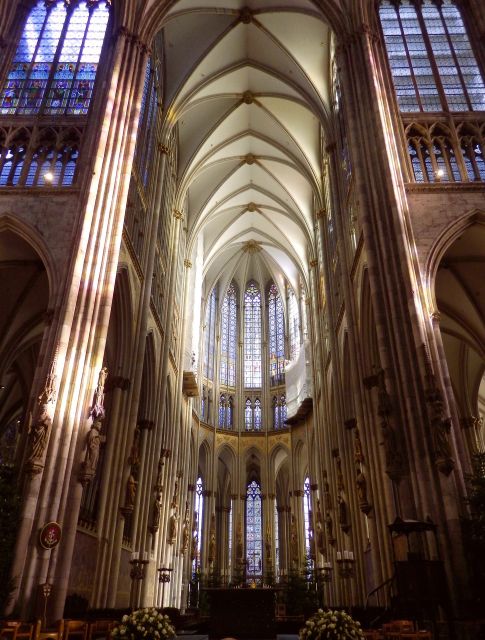 Cologne: Private Walking Tour of City Center - Languages and Guide Style: Getting the Story in Your Language
