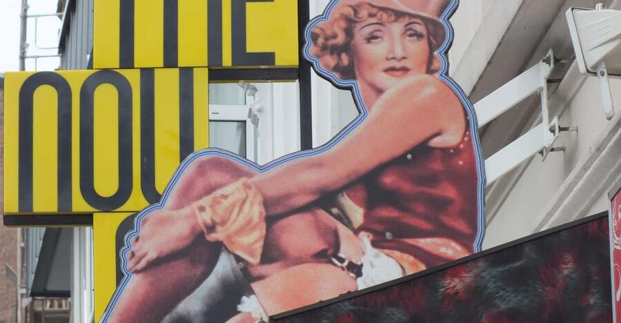 Cologne: Red-light-tour - From the walk to Friesenviertel and the finish at Friesenstraße