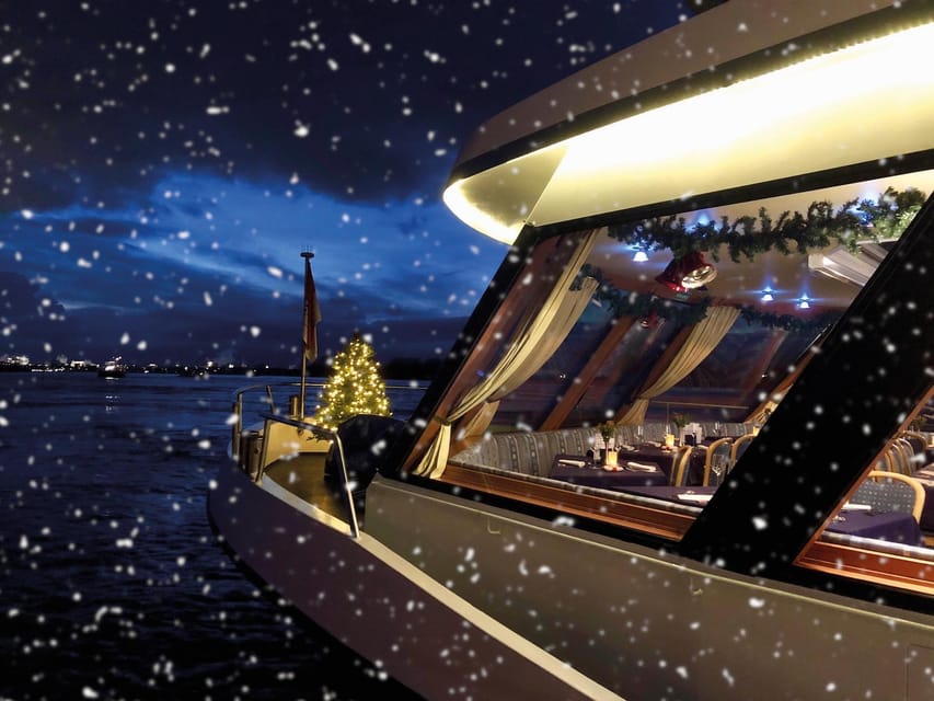 Cologne: Rhine River Winter Cruise with Festive Music - Cologne’s Winter Skyline, Seen the Easy Way