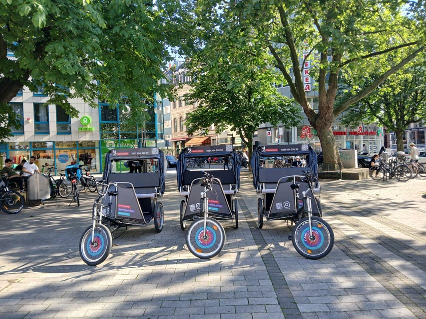 Cologne: Rickshaw Sightseeing Tour - Kölner Dom and the 2000-year-old city story arc