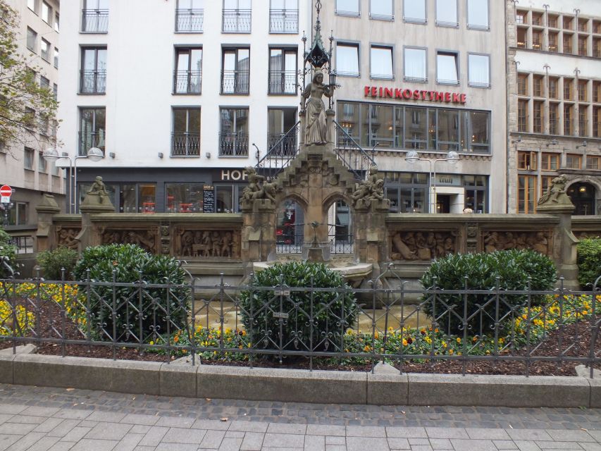 Cologne: Sagen- und Histörchentour in German - Price and value: why 15 USD for a legend walk works