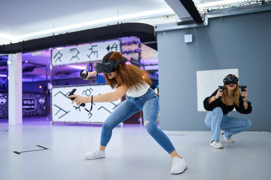Cologne: Virtual escape game adventure at 7th Space - Arriving at 7th Space Cologne, and what your session actually feels like
