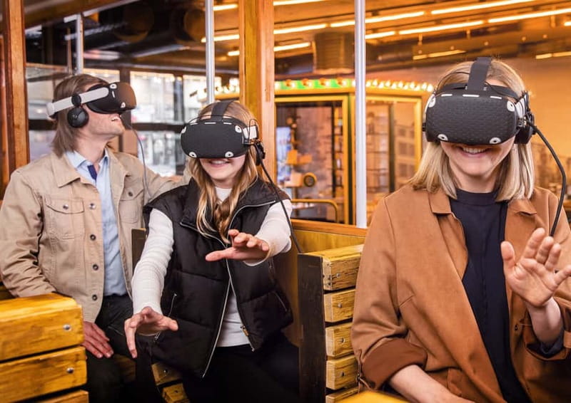 Cologne: Virtual Reality Time Travel Experience Ticket - Tessa’s hat shop and the Riedschneider family: why Cologne hats mattered