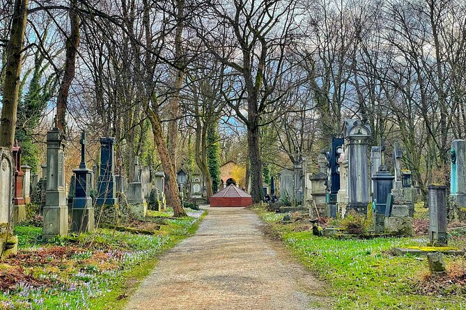 Death and Chocolate: Walking Tour of Munich's Old South Cemetery - Key Things That Make This Tour Worth Your Time